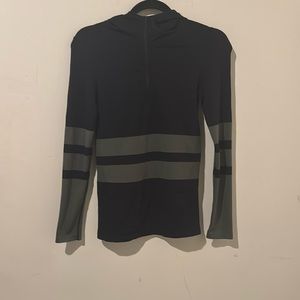 The North Face Second skin SSK BLACK GRAY Seamless 1/4 Zip Hooded Pullover S